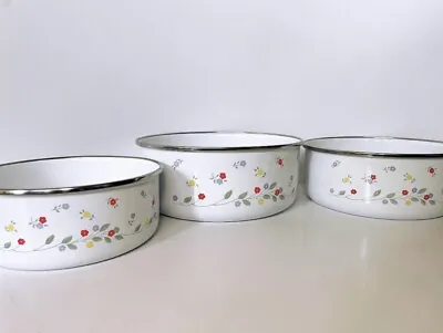 Buy Set Of 3 English Meadow Pattern Lincoware Bowls • 44.40£