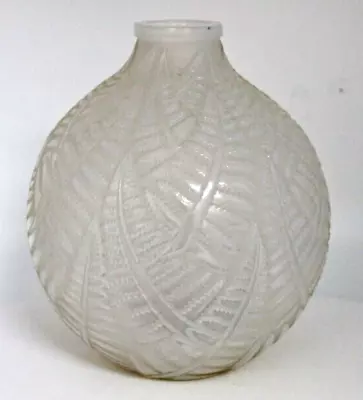 Buy Rene R. Lalique French Art Glass 7” Espalion Opalescent Vase #996 • 847.77£