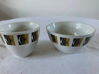 Buy Ravenna Ridgway Potteries Ltd White & Green 70's Pattern Sugar Bowl & Tea Cup  • 5£