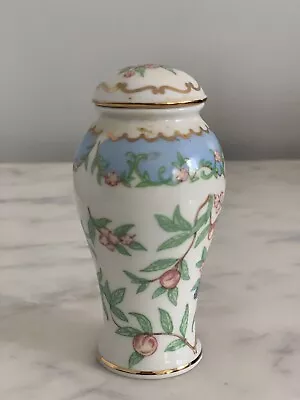 Buy Blu Jay Fine Porcelain Mini Vase • 4.99£
