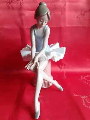 Buy Nao By Lladro Ballerina Sitting On A Pink Pedastal • 32.50£