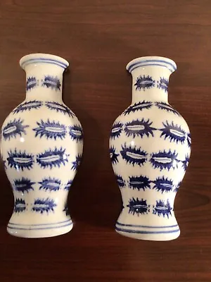 Buy Vtg. Pair Of Seymour Mann Wall Pocket Vases Blue & White Fine Porcelain 1997 • 21.45£