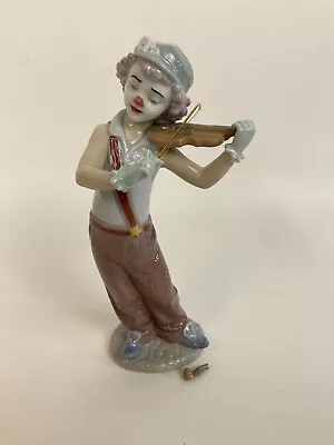 Buy Lladró Clown BOHEMIAN MELODIES - Lladro Figurine #8239 • 19.99£