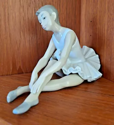 Buy Nao By Lladro Figurine Ballerina Ballet Girl Sitting By Vinicnte Martinez • 18£