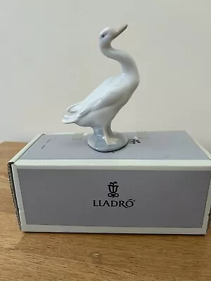 Buy LLADRO  LITTLE DUCK  11.5cm Tall Ref: 4552 - In Very Good Condition • 5£