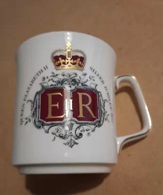 Buy Royal Grafton Fine Bone China 1977 ER Silver Jubilee Mug Queen Elizabeth II • 7£