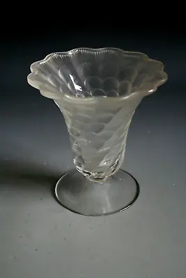 Buy Lalique Cornet Glass Vase • 130.80£