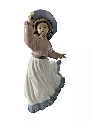 Buy Vintage Lladro NAO 1391  Caught In Breeze  Lady • 15£