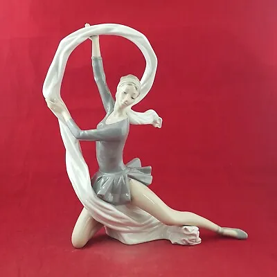 Buy Lladro Nao Figurine 0185 Dancer With Veil Ballerina - 8523 L/N • 250£