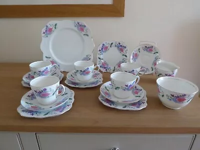 Buy Colclough China Tea Set 16 Pieces Pink / Mauve Floral Pattern • 48£