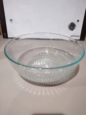 Buy Pyrex Clear Glass Blue Tint Ribbed Large Bowl 4.5 Quart Size 7404-S  • 18.24£