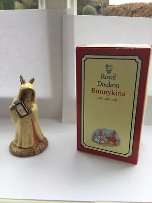 Buy ROYAL DOULTON BUNNYKINS FIGURINE - SANDS IF TIME - Figure Of The Year 2001 • 6.99£