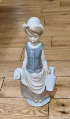 Buy Lladro  Figurine Carring Milk Churns • 1.20£
