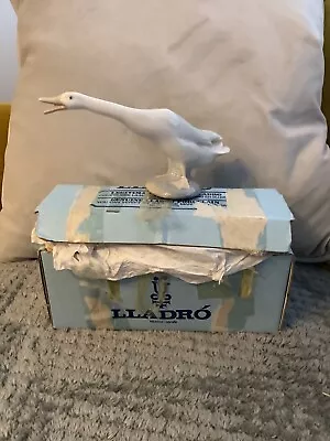 Buy Lladro Honking Goose Ornament With Original Box • 10£