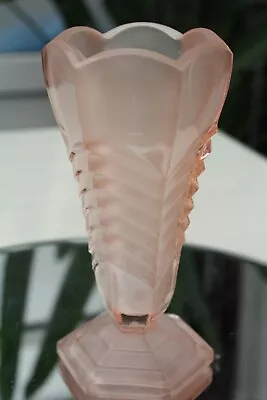 Buy Small Davidson Chevron Pink Peach Frosted Glass Pedestal Vase Deco Pattern 295 • 12.50£