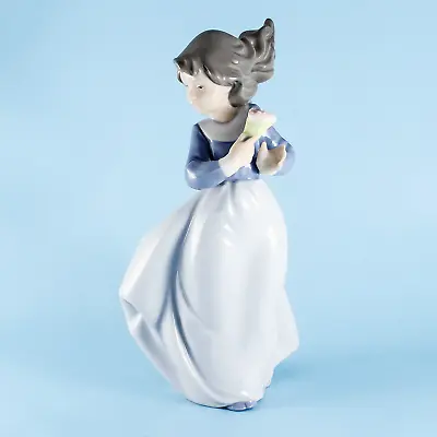 Buy Nao By Lladro Windy Afternoon 020 01089 Boxed And Mint Retired • 38£
