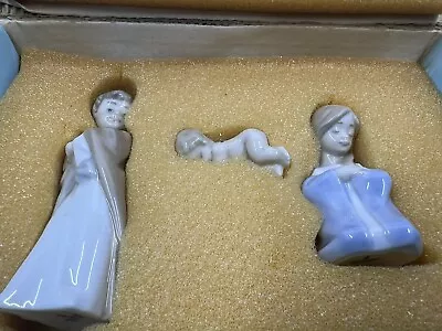 Buy Lladro Mini Sagrada Familia 5657 Ornaments Holy Family Nativity In Box • 48.14£