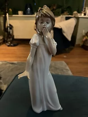 Buy NAO/LLADRO Spain Porcelain Figurine Yawning Girl • 24.99£
