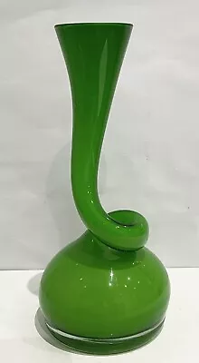 Buy Normann Copenhagen Swing Vase - Green Cased Glass • 15.99£