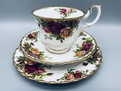 Buy Royal Albert Vintage Old Country Roses TRIO - Cup, Saucer & Side Plate 1960's  • 9.75£