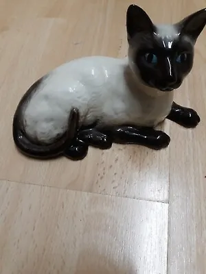 Buy Beswick Siamese Cat Figurine - Around 17cm Long - Medium Size - No Damage. • 14.99£
