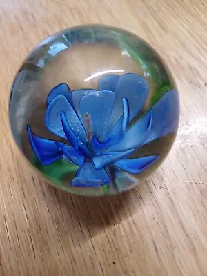 Buy Lovely Blue Floral Small Paperweight Brand New • 8£