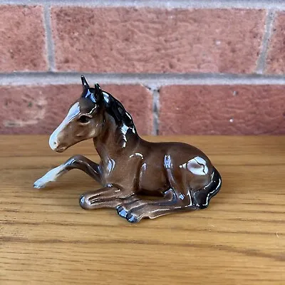 Buy Beswick Horse, Foal Lying, 915 Equestrian Figurine Ceramic Vintage￼ Collectible￼ • 14.99£