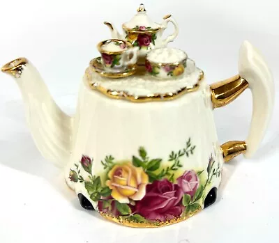 Buy ROYAL ALBERT Victorian Tea Table Old Country Roses One Cup 5  Mini Teapot Pot • 35.09£