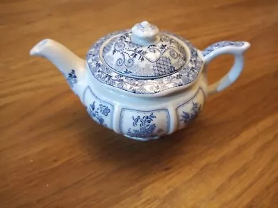 Buy A Beautiful Sadler China Tea Pot Blue & White Transfer Ware Reproduction • 10£