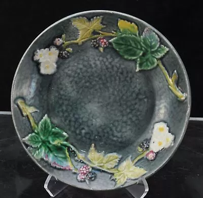 Buy Antique Majolica Berry Dish Saucer Gray Background 19th Century • 14.21£