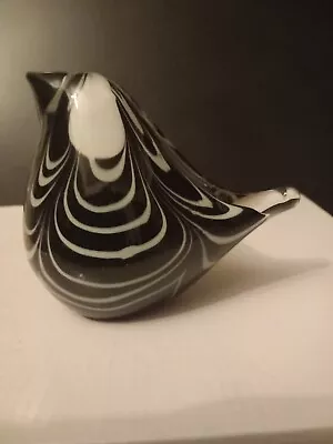 Buy A Black And White Heavy Glass Bird • 10£