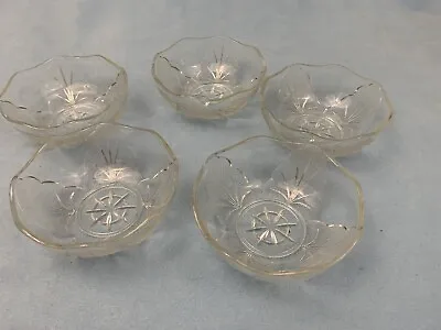 Buy Set Of 4 Vintage Glass Desert Or Ice Cream Bowls With Attractive Leaf Pattern • 8£