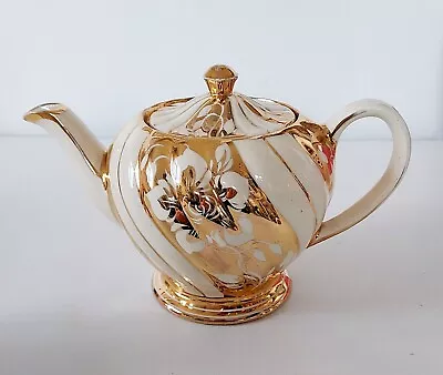 Buy Sadler Teapot Vintage Gold With Lid Free From Chips  • 18£