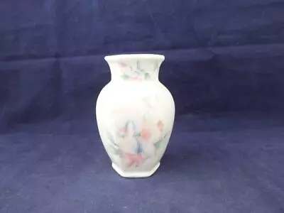 Buy Small Aynsley Little Sweetheart 3.4 Inch Posy Vase. • 8.96£