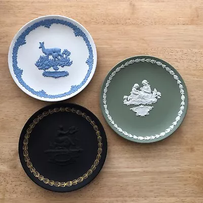 Buy 3x Jasper Ware Wedgwood Mother Collector Plates 1979, 1972 And Black Basalt • 20£