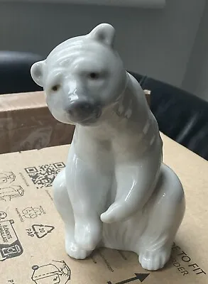 Buy Lladro White Polar Bear Figurine  Resting Vintage Porcelain • 5.50£