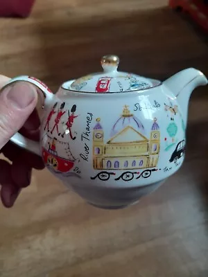 Buy Sadler Small London Teapot • 12£