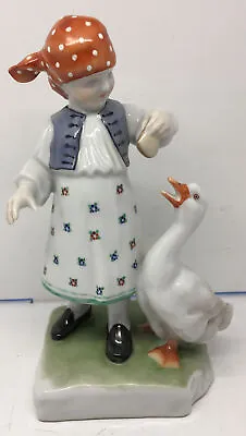 Buy Herend Porcelain #5565 Girl Feeding Goose 7.5” Mint Figurine  • 85.85£