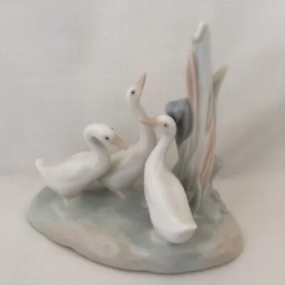 Buy Nao By Lladro Porcelain Daisa Figurine Gaggle Of 3 Geese And Reeds (1977) • 9.99£