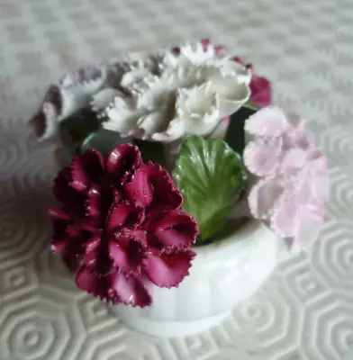 Buy Aynsley Fine Bone China August Carnation Flower Ornament • 0.99£