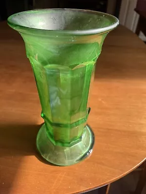Buy 1930’s Art Deco Davidson Green Glass Cloud Vase  • 27£