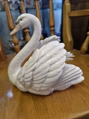 Buy Lladro Large Swan Wings Spread 5231 . Excellent Condition  • 24.95£