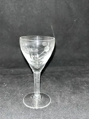 Buy Elegant Vintage Crystal Etched Cordial Glass(es) • 4.53£