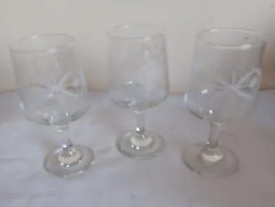 Buy Vintage 1970s  Dema Chesterfield Set Of Three Star Decorated Glasses 12.5 Cm • 6.50£