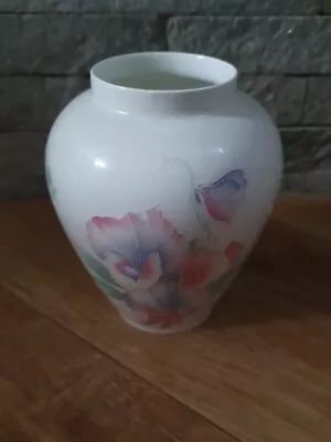 Buy Aynsley Fine Bone China Little Sweetheart Round Vase  • 9.50£