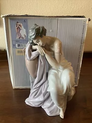 Buy Lladro Large 10” Porcelain Figurine Young Women 06313 Lost In Dreams W/ Box • 213.13£