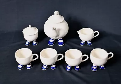 Buy  Carlton Ware-Walking Ware-Vintage- Mary Jane Shoes- England- Complete 9 Pc Set • 249.35£