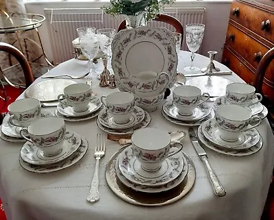 Buy Lovely Vintage Royal Grafton China Tea Set  27 Pieces Floral  • 35£
