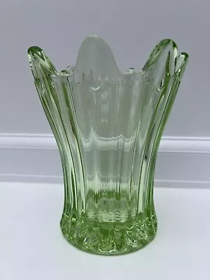 Buy Vintage 1970s Or 1980s Sklo Union Czech 16cm Green Art Glass Vase • 22£