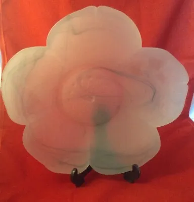 Buy Beautiful Vintage Art Glass Bowl In Shape Of A Flower • 25£